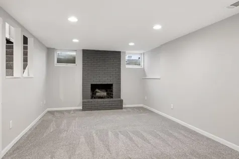 4850 W 64th Street Edina MN 55435