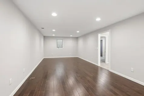 4850 W 64th Street Edina MN 55435