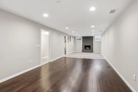 4850 W 64th Street Edina MN 55435