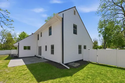 4850 W 64th Street Edina MN 55435