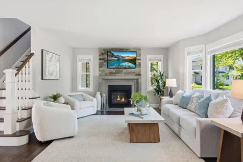 4850 W 64th Street Edina MN 55435