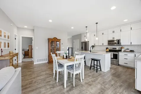 7252 26th Street S Fargo ND 58104