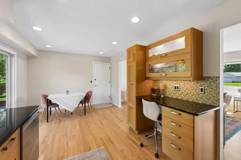 7920 W 107th Street Circle Bloomington MN 55438