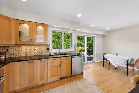 7920 W 107th Street Circle Bloomington MN 55438
