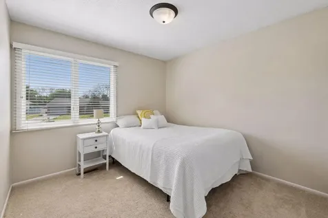 7920 W 107th Street Circle Bloomington MN 55438