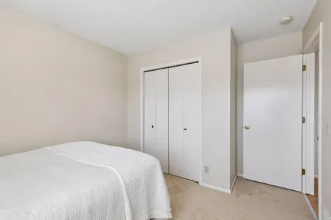 7920 W 107th Street Circle Bloomington MN 55438