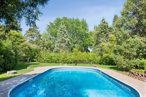 7920 W 107th Street Circle Bloomington MN 55438