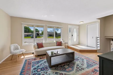 7920 W 107th Street Circle Bloomington MN 55438