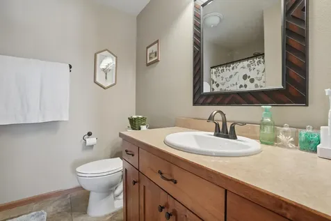 947 30th Avenue W West Fargo ND 58078