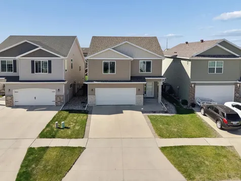 947 30th Avenue W West Fargo ND 58078