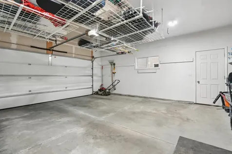 947 30th Avenue W West Fargo ND 58078