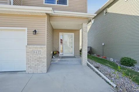 947 30th Avenue W West Fargo ND 58078