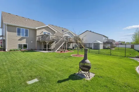 947 30th Avenue W West Fargo ND 58078