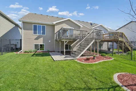947 30th Avenue W West Fargo ND 58078