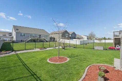 947 30th Avenue W West Fargo ND 58078