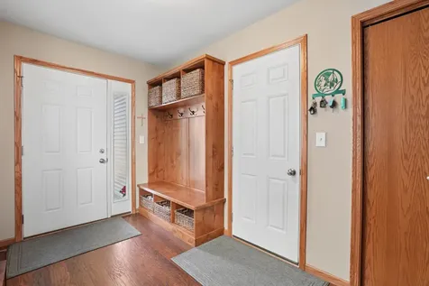 947 30th Avenue W West Fargo ND 58078