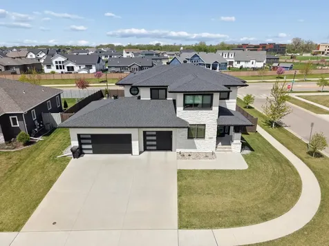 2402 N Pond Drive E West Fargo ND 58078