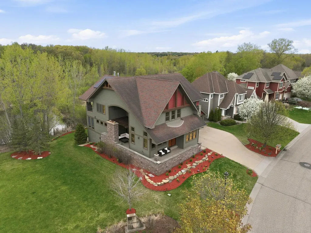 10721 Watersedge Lane Woodbury MN 55129