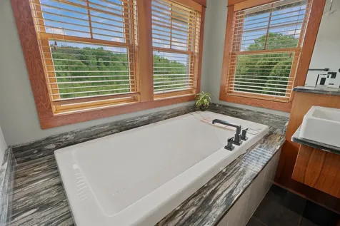 10721 Watersedge Lane Woodbury MN 55129