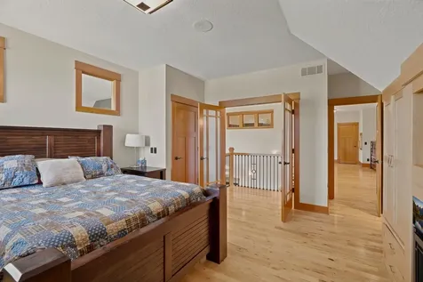 10721 Watersedge Lane Woodbury MN 55129