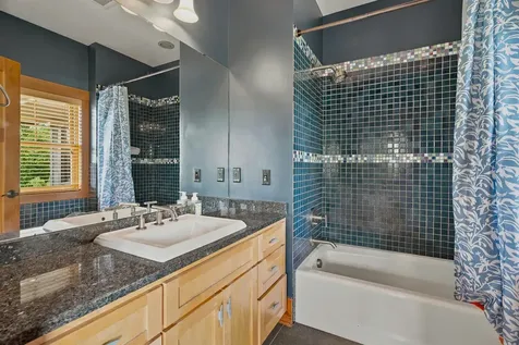 10721 Watersedge Lane Woodbury MN 55129