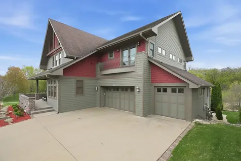10721 Watersedge Lane Woodbury MN 55129