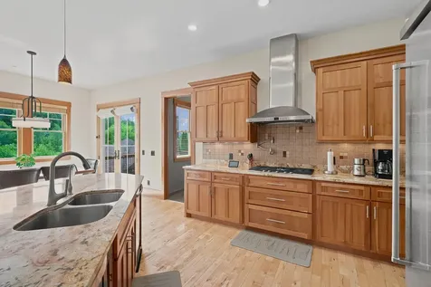 10721 Watersedge Lane Woodbury MN 55129