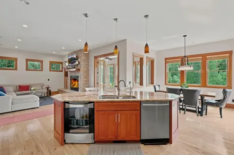10721 Watersedge Lane Woodbury MN 55129