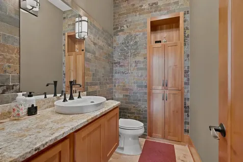 10721 Watersedge Lane Woodbury MN 55129