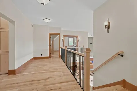 10721 Watersedge Lane Woodbury MN 55129