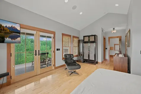 10721 Watersedge Lane Woodbury MN 55129