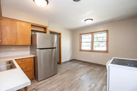 1409-1411 9th Avenue S Moorhead MN 56560