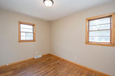 1409-1411 9th Avenue S Moorhead MN 56560