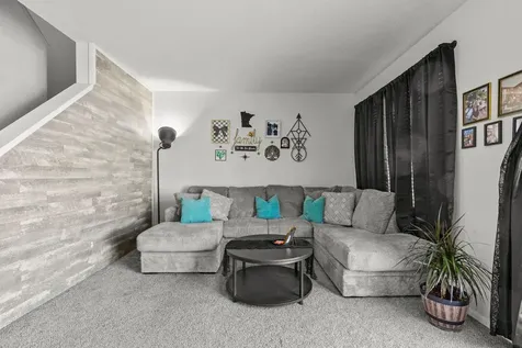 1773 Grove Drive Shakopee MN 55379