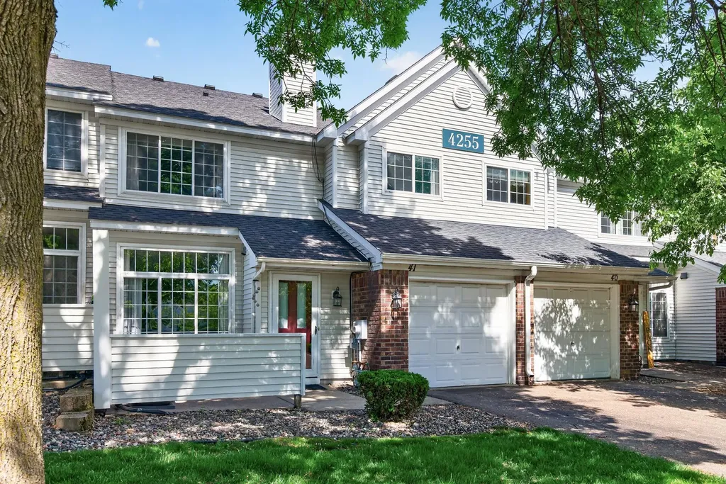 4255 Merrimac Lane N Plymouth MN 55446