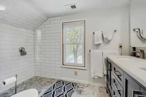 1915 3rd Street NE Minneapolis MN 55418