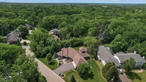 12400 Huntingdon Lane Minnetonka MN 55305