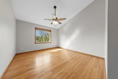 4 Egret Lane Elysian MN 56028