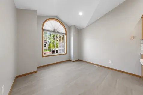 4 Egret Lane Elysian MN 56028