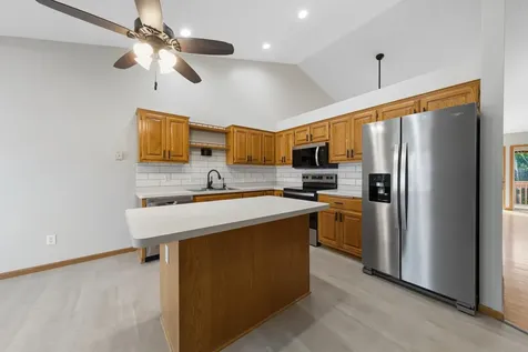 4 Egret Lane Elysian MN 56028