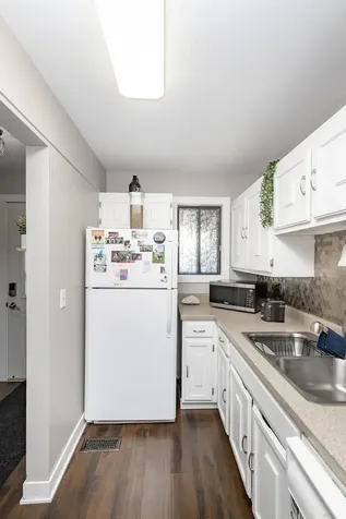 1721 42nd Street S Fargo ND 58103