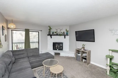 1721 42nd Street S Fargo ND 58103