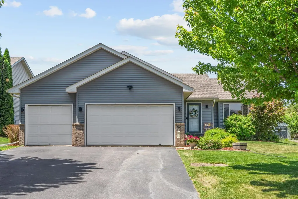 1349 Landings Lane Watertown MN 55388