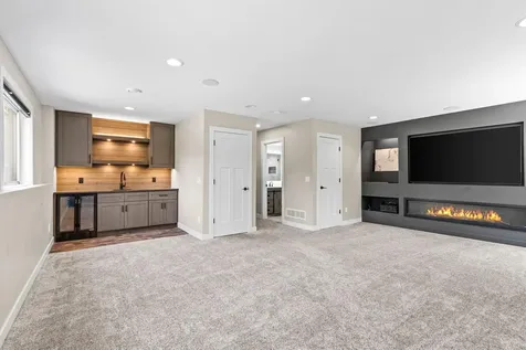 1349 Landings Lane Watertown MN 55388