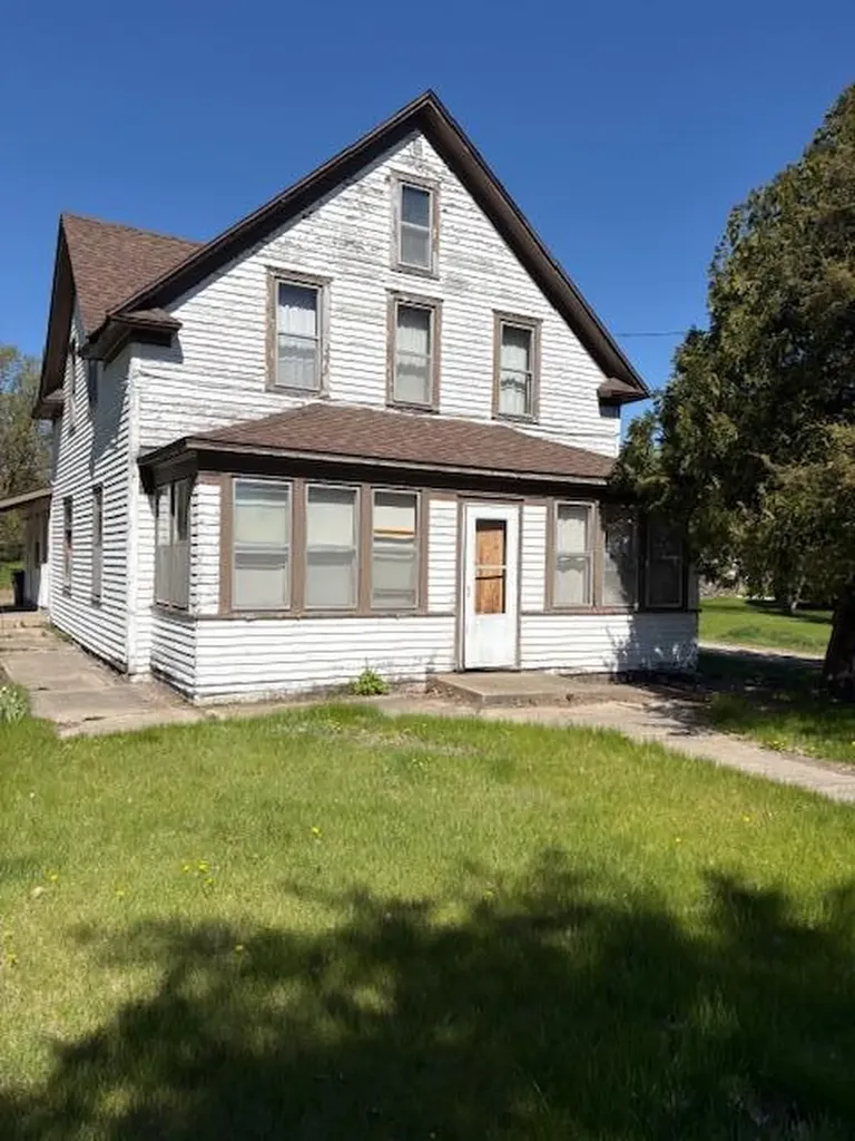 1010 Us 71 N Browerville MN 56438