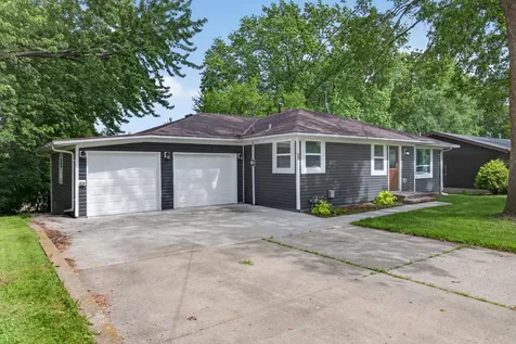 605 5th Street NE Montgomery MN 56069