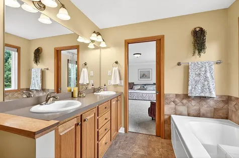 9400 Glacier Road Minnetrista MN 55375