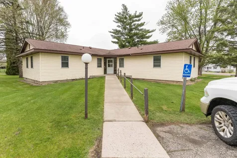 706, 708, 710 Holden Avenue Henning MN 56551