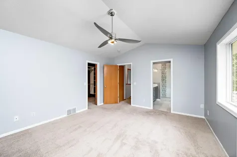 550 Hawthorne Woods Drive Eagan MN 55123