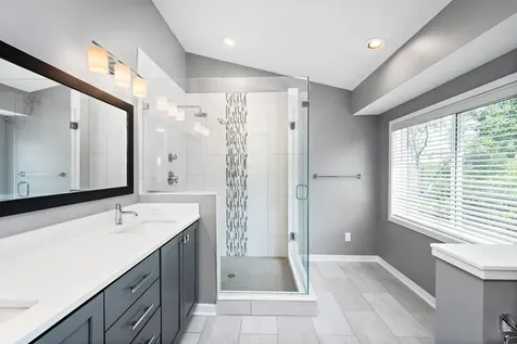 550 Hawthorne Woods Drive Eagan MN 55123
